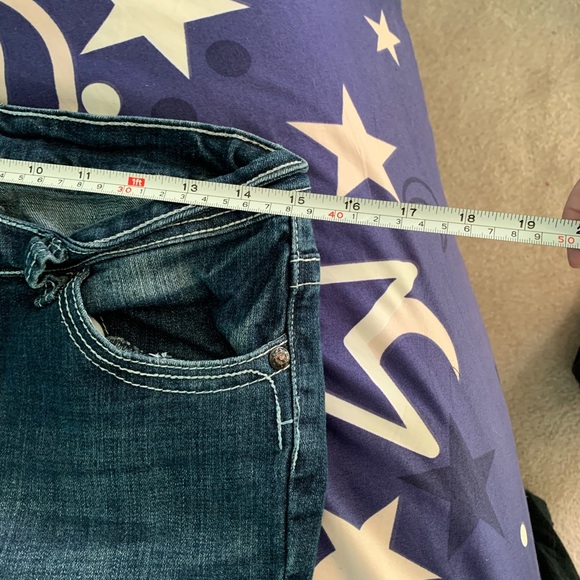 THRILL SZ 11 (15in across) WOMEN/JUNIOR JEAN CAPRIS. Worn once. - Picture 6 of 6